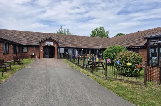 Headingley Park Care Home - An outside view of the home