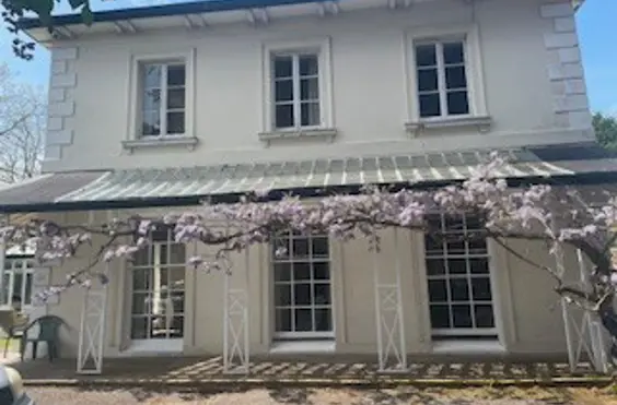 Carisbrooke Nursing Home - An outside view of the home