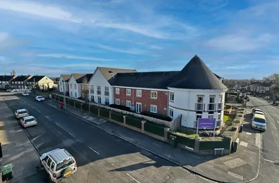 Coundon Manor Care Home - An outside view of the home