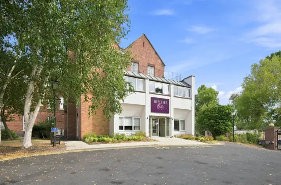 Blythe Rose Birmingham - An outside view of the home