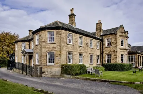 Burntwood Hall Care Centre - An outside view of the home