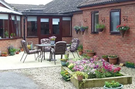 Stanway Villa - An outside view of the home