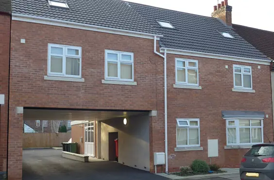 Glebe Rd - An outside view of the home