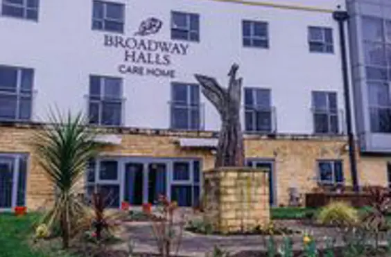 Broadway Halls Care Home - An outside view of the home