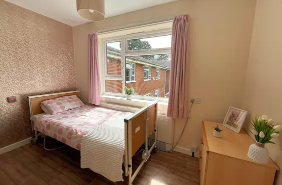 Hadrian House - Photo of a typical bedroom