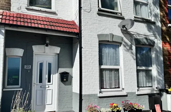 Rowan/Beech House - An outside view of the home