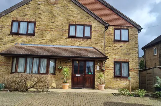 16 Balnacraig Avenue (The Leaves) - An outside view of the home