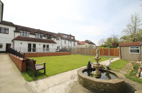 Abbeleigh House - Photo of the garden where applicable