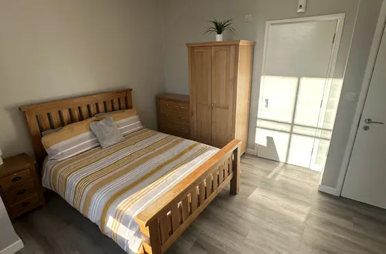 Glanmore - Photo of a typical bedroom
