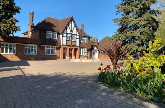 Great West Lodge - An outside view of the home